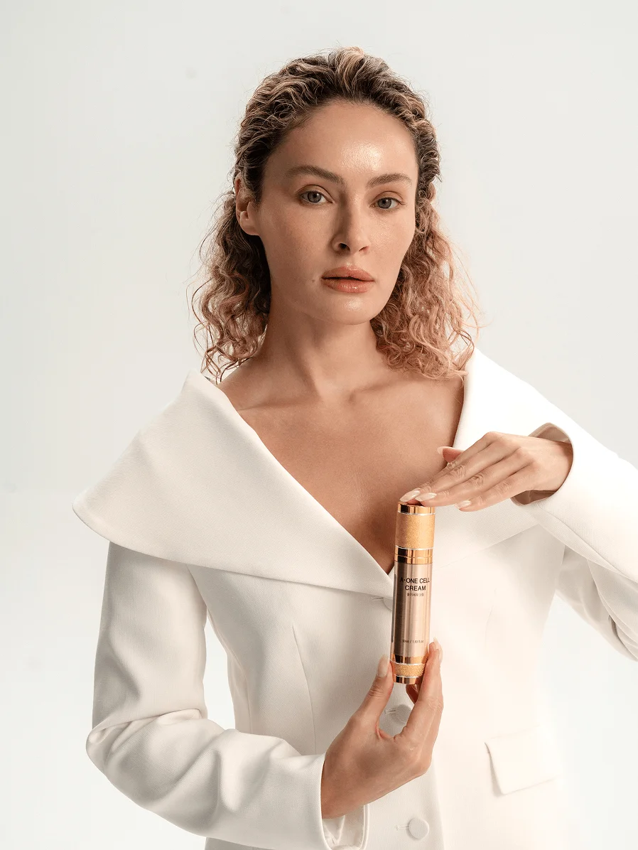 Отбеливающий антивозрастной крем CELLBN A-ONE Cell Cream 50 ml.